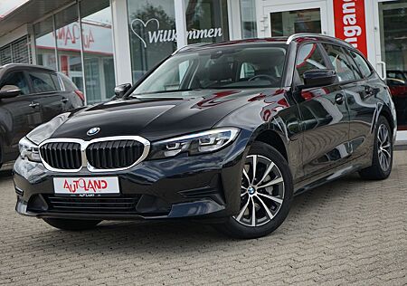 BMW 330e Advantage LED Navi Panorama Schiebedach DAB