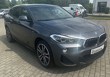 BMW X2 sDrive20d M Sport / 8-fach bereift