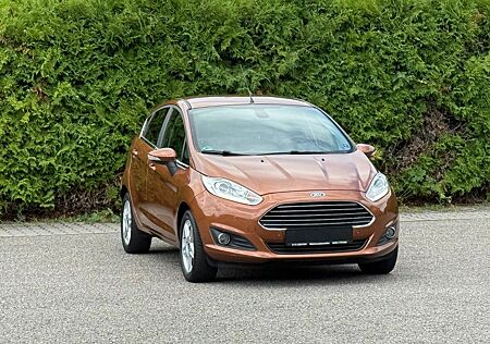 Ford Fiesta Titanium/TEMP/SHZ/PDC/LED/MFL/5-TRG/