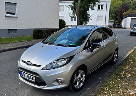 Ford Fiesta 1,4 Titanium Autom. Titanium