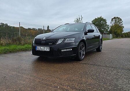 Skoda Octavia Kombi RS 5E 2.0 TDI DSG