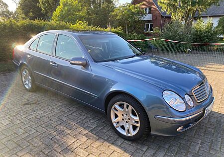 Mercedes-Benz E 500 ELEGANCE Elegance, Traumzustand!