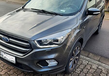 Ford Kuga 1,5 EcoBoost 4x2 ST-Line Garantie-03/26