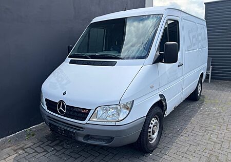 Mercedes-Benz Sprinter Kasten 208 CDI 1 Hand Tür Neu Sortimo