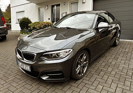 BMW M235i xDrive Steptronic Coupé -