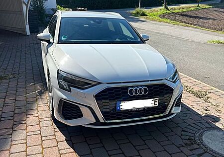 Audi A3 40 TFSI e S tronic S line Sportback S line