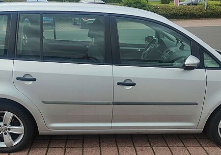 VW Touran Volkswagen 1.6 TDI BlueMotion Tech C...