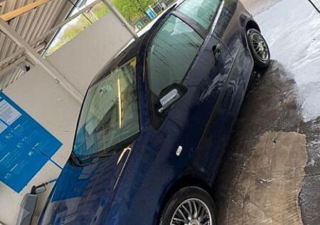 VW Polo Volkswagen 1.2 Basis Basis