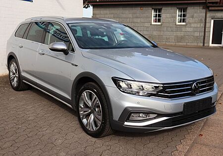 VW Passat Variant Volkswagen Alltrack AHK STHZ LED ACC Kamer