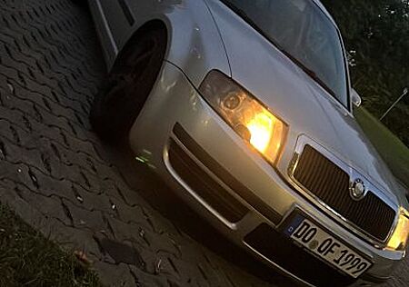 Skoda Superb 1.9 TDI PD Classic Classic