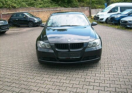 BMW 320i , Automatik, AC, PDC, Leder, Xenon