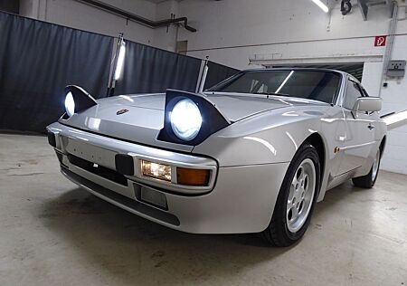 Porsche 944 2.5 *Oldtimer*H-Zulassung*Tüv neu*Automatik*