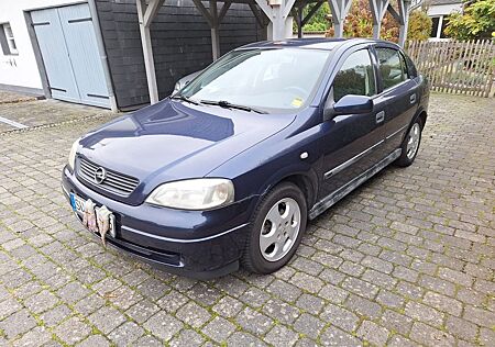 Opel Astra 1.6 -G-CC