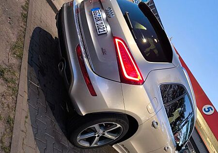 Audi Q5 3.0 TDI S tronic quattro -