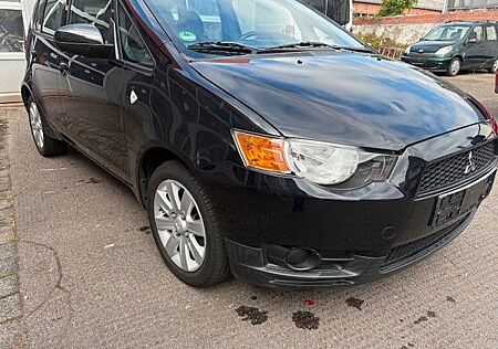 Mitsubishi Colt gebraucht kaufen Mitsubishi Colt Lim. 5-trg. Invite