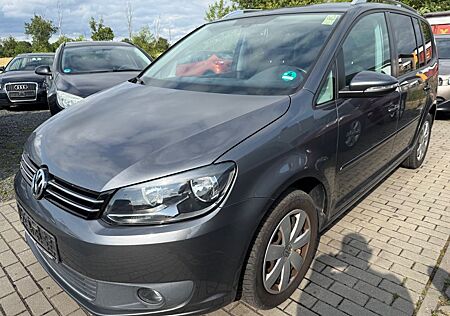 VW Touran Volkswagen Comfortline Benzin TSI gepflegt TÜV noch