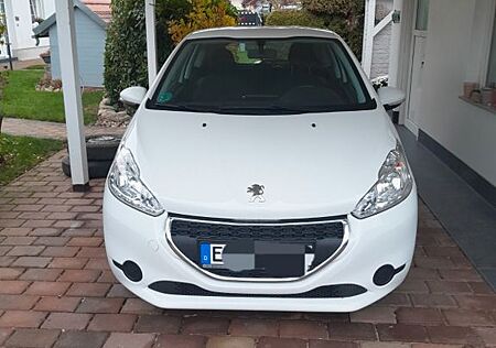 Peugeot 208 1.2 Active 82 Active, Klima, 8x Bereift