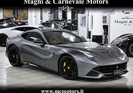 Ferrari F12 Berlinetta - Carbon - Display