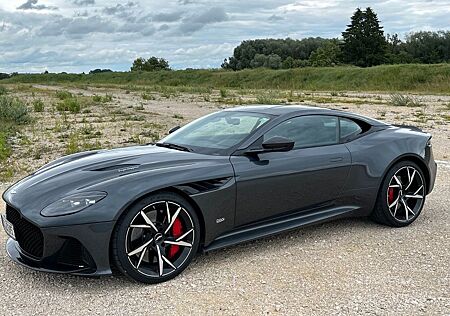 Aston Martin DBS 5.2 V12 - Supperleggera