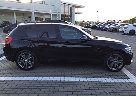 BMW 120i Sport Line A Sport Line