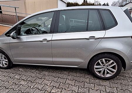 VW Golf Sportsvan Volkswagen 1.5 TSI ACT 96kW Comfortline ...