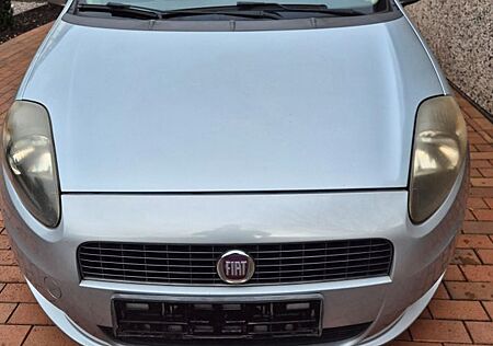 Fiat Grande Punto 1.4 8V HU*AU*NEU