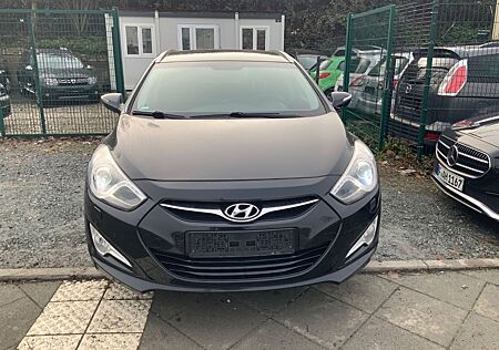 Hyundai i40 cw 1.7 CRDi Automatik Navi Xenon Kombi