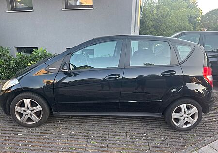 Mercedes-Benz A 160 AVANTGARDE BlueEFFICIENCY AVANTGARDE