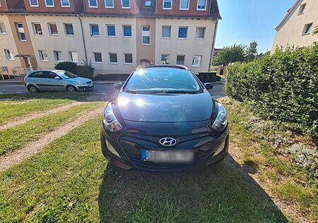 Hyundai i30 CW 1.4 Trend Trend