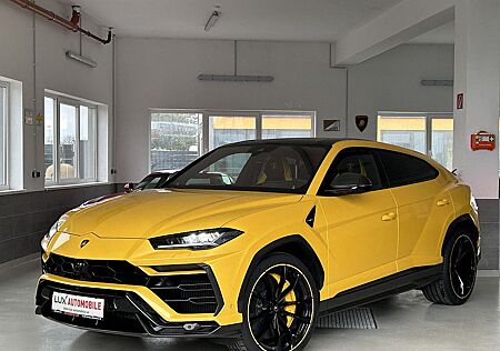 Lamborghini Urus Giallo Inti-Pearl Capsule
