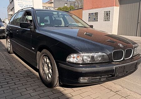 BMW 520i Touring -