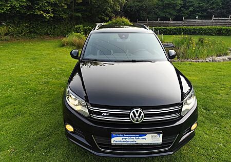 VW Tiguan Volkswagen Sport & Style BMT 4Motion R LINE