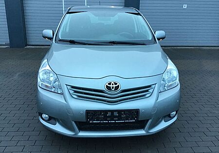 Toyota Verso Travel.7SITZE.NAVI.KLIMA.AHK