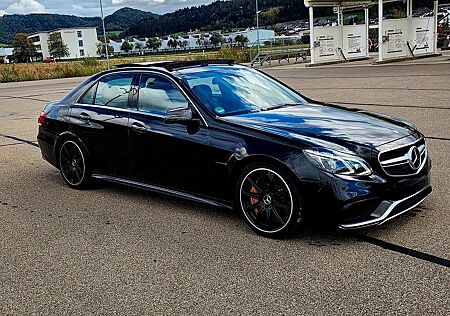 Mercedes-Benz E 63 AMG E63 S AMG 4MATIC | VOLL AUSSTATTUNG |