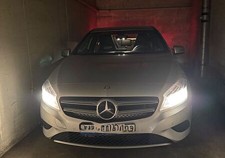Mercedes-Benz A 180 - EZ 06/2013 - Euro 6 - 122 PS
