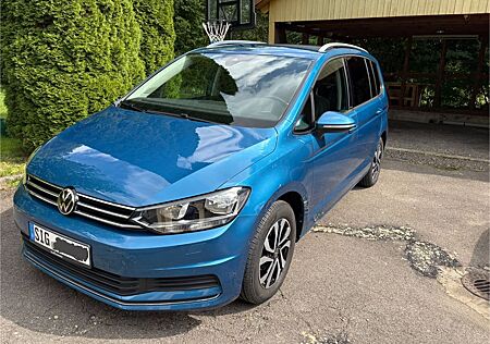 VW Touran Volkswagen 2.0 TDI SCR DSG ACTIVE ACTIVE - 7 Sitzer