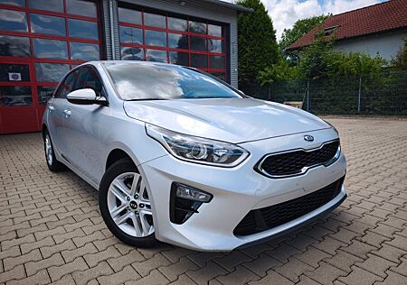Kia Cee'd 1.6 CRDI LED Navi Kamera PDC Alu Carplay