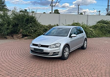 VW Golf Volkswagen VII Lim. Trendline BMT