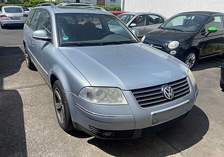 VW Passat Variant Volkswagen Highline