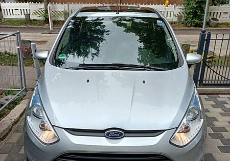 Ford B-Max 1,4 SYNC Edition *Panorama Dach* 1. Hand