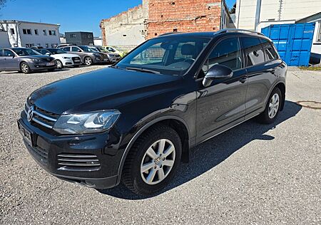 VW Touareg Volkswagen 3.0 V6 TDI Tiptr Exclusive BMT Terra...