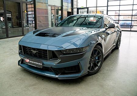 Ford Mustang Dark Horse RECARO & Heckspoiler groß