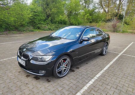 BMW 325i Coupé e92