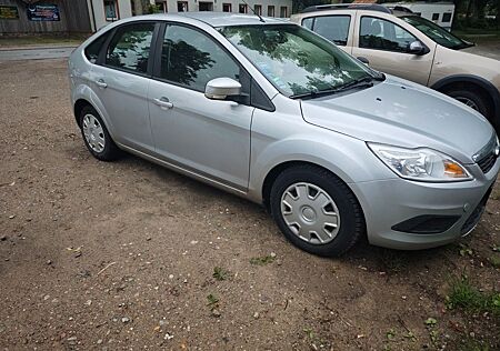 Ford Focus 1,6 Silver Magic Silver Magic