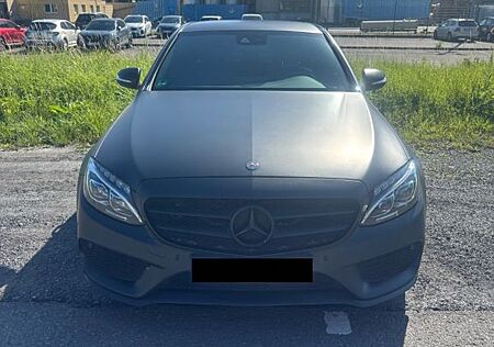 Mercedes-Benz 220 220d AMG-Line