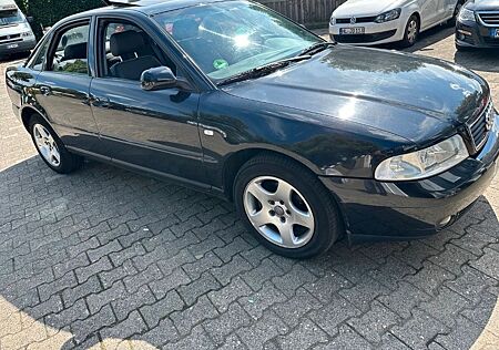 Audi A4 1.8 T -