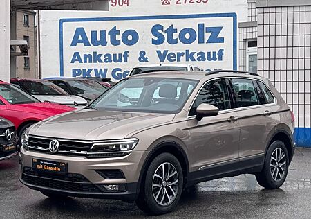 VW Tiguan Volkswagen Comfortline 4Motion DSG,AHK,NAVI,1-HAND