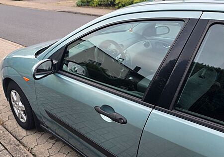 Ford Focus 1.6 -