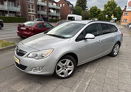 Opel Astra J Sports Tourer Design Edition