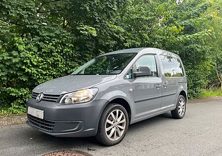 VW Caddy Volkswagen 1.6 TDI BlueMotion | Zahnriemen + T
